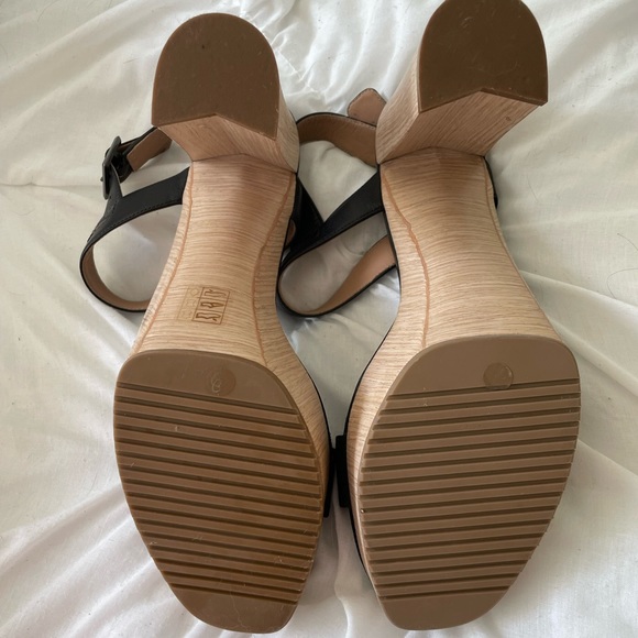 Calvin Klein Sandals - Picture 4 of 4